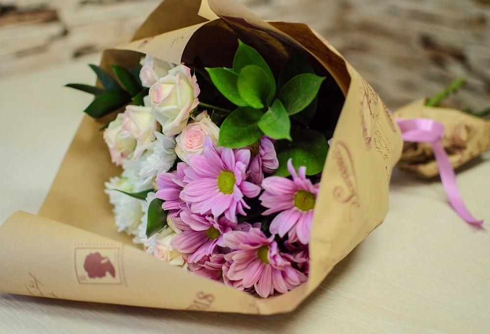 Букет цветов из: Розы и Хризантемы в Манаскенте