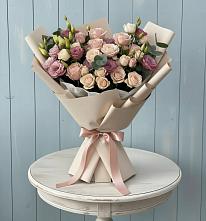 Букет цветов из:  Розы и Лизиантусы в Манаскенте