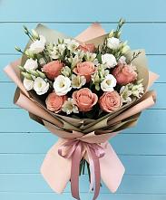 Букет цветов из:  Розы, Альстромерии и Лизиантусы в Манаскенте