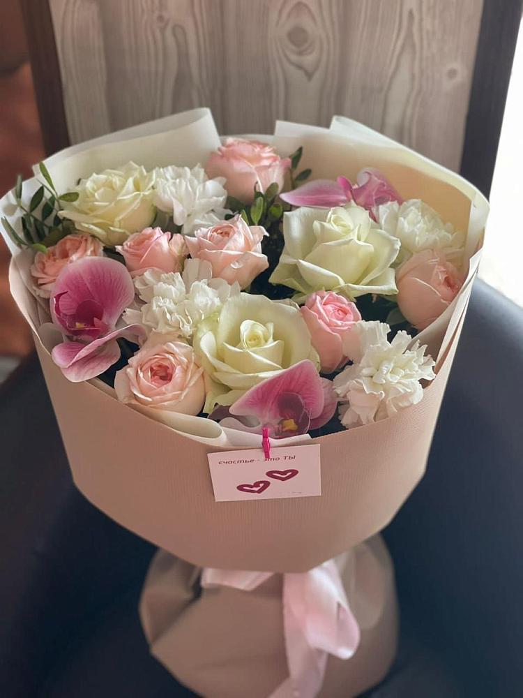 Букет цветов из: Орхидеи, Розы и Гвоздики в Манаскенте