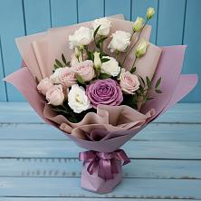 Букет цветов из:  Розы и Лизиантусы в Манаскенте