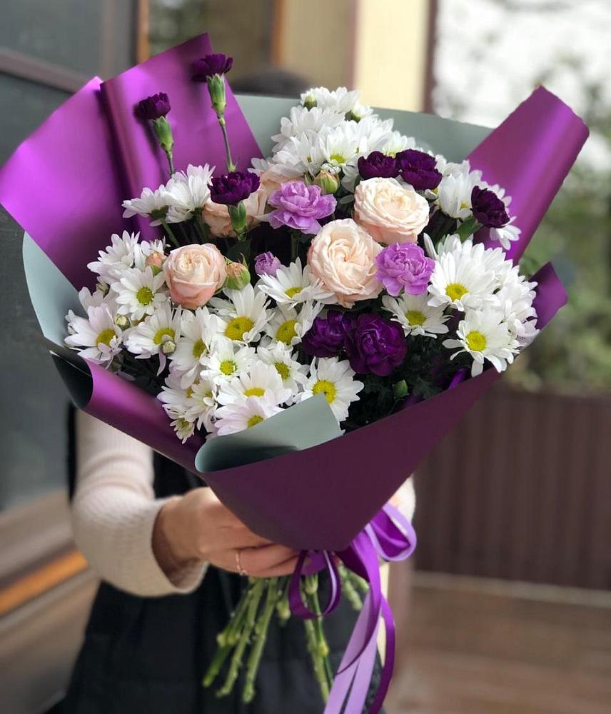Букет цветов из: Хризантемы, Гвоздики и Розы в Манаскенте