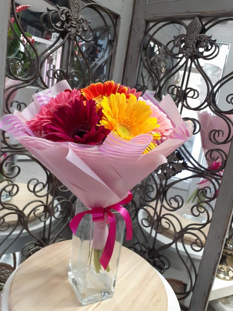 Букет цветов из: Герберы в Манаскенте