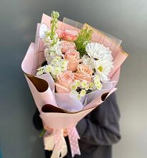 Букет цветов из:  Хризантемы и Розы в Манаскенте