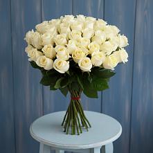 Букет 51 Белая роза Эдлесс Лав в Манаскенте