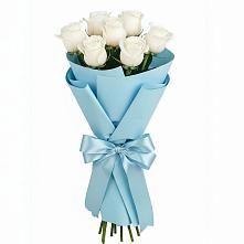 Букет 7 белых роз Проуд в Манаскенте