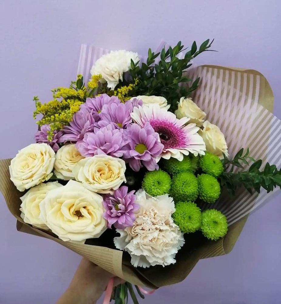 Букет цветов из: Хризантемы, Розы, Гвоздики и Герберы в Манаскенте