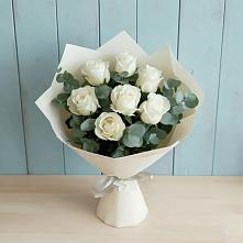 Букет Белые розы в Эвкалипте в Манаскенте