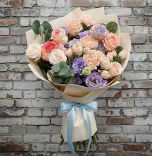 Букет цветов из:  Розы, Лизиантусы и Гвоздики в Манаскенте