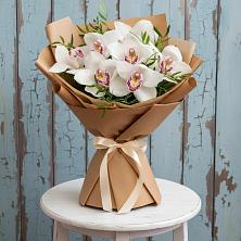 Букет цветов из:  Орхидеи и Розы в Манаскенте