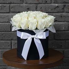 Цветочная композиция из Розы в шляпной коробке в Манаскенте